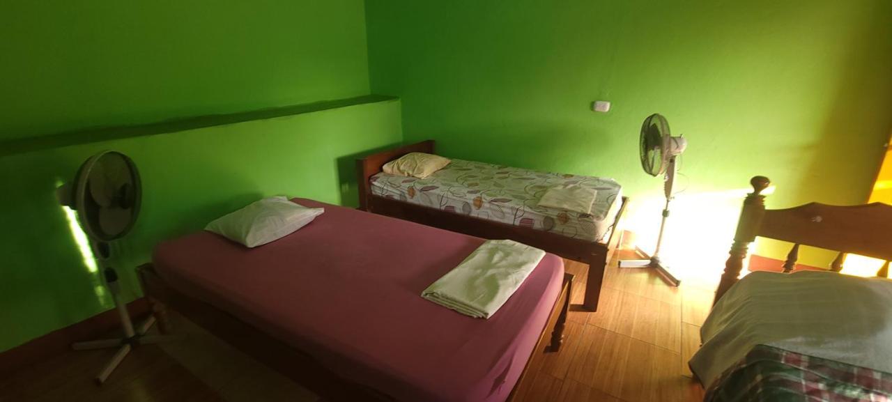 Hostal Maria Rivas Exteriér fotografie